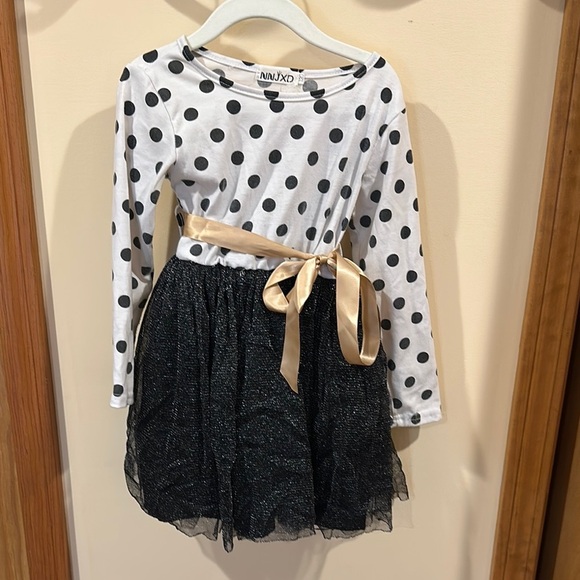 NNJXD Other - Polka Dot Dress with Gold Bow